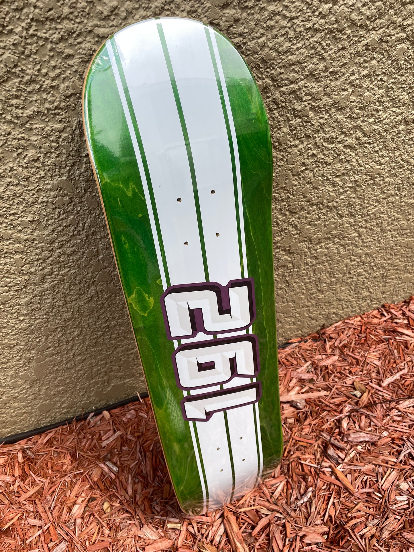 192limited 8.25 Oshape (free grip tape)